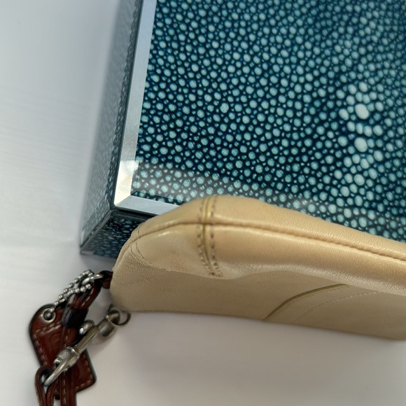 Coach Leather Wristlet - Picture 8 of 9